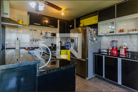 Casa à venda com 300m², 3 quartos e 3 vagasDetalhe Cozinha