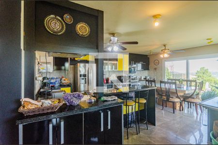 Casa à venda com 300m², 3 quartos e 3 vagasCozinha / Copa