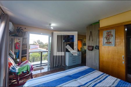 Casa à venda com 300m², 3 quartos e 3 vagasSuíte 2