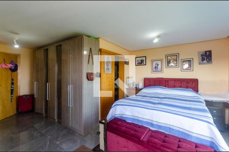 Casa à venda com 300m², 3 quartos e 3 vagasSuíte 2