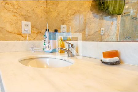 Casa à venda com 300m², 3 quartos e 3 vagasDetalhe Banheiro da Suíte 3