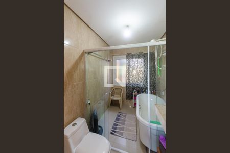 Casa à venda com 300m², 3 quartos e 3 vagasBanheiro da Suíte 2