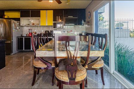 Casa à venda com 300m², 3 quartos e 3 vagasDetalhe Copa