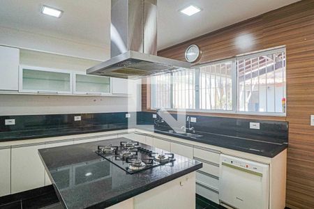 Casa à venda com 200m², 3 quartos e 2 vagas Casa à venda com 200m², 3 quartos e 2 vagasCozinha