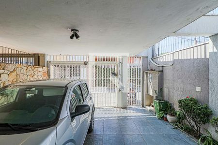 Casa à venda com 200m², 3 quartos e 2 vagas Casa à venda com 200m², 3 quartos e 2 vagasGaragem