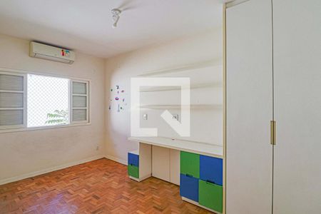 Casa à venda com 200m², 3 quartos e 2 vagas Casa à venda com 200m², 3 quartos e 2 vagasQuarto 01