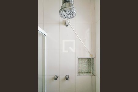 Casa à venda com 200m², 3 quartos e 2 vagas Casa à venda com 200m², 3 quartos e 2 vagasBanheiro social