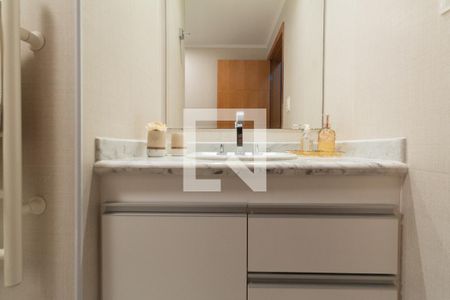 Apartamento à venda com 150m², 3 quartos e 1 vaga Apartamento à venda com 150m², 3 quartos e 1 vagaBanheiro social
