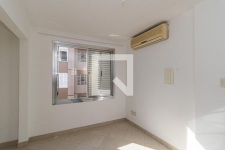 Sala de apartamento para alugar com 2 quartos, 60m² em Jardim Itu Sabará, Porto Alegre