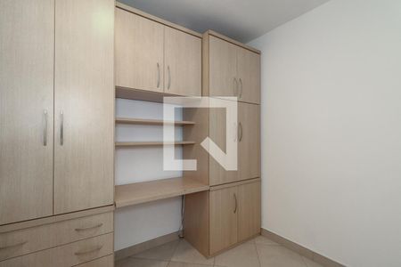 Quarto 2 de apartamento para alugar com 2 quartos, 60m² em Jardim Itu Sabará, Porto Alegre