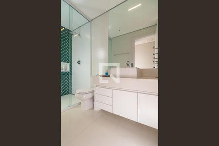 Apartamento à venda com 360m², 3 quartos e 5 vagasBanheiro da Suíte 2