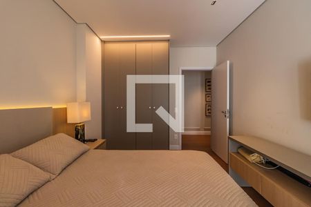 Apartamento à venda com 360m², 3 quartos e 5 vagasSuíte 2