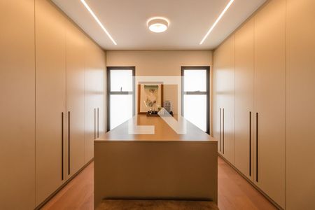 Apartamento à venda com 360m², 3 quartos e 5 vagasSuíte 3