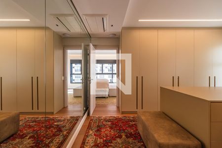 Apartamento à venda com 360m², 3 quartos e 5 vagasSuíte 3