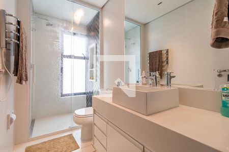 Apartamento à venda com 360m², 3 quartos e 5 vagasBanheiro 2 da Suíte 3