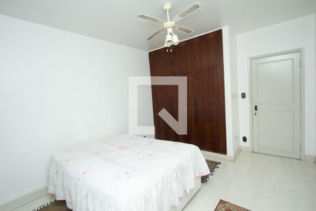 Casa à venda com 260m², 3 quartos e 5 vagas Casa à venda com 260m², 3 quartos e 5 vagasQuarto 2