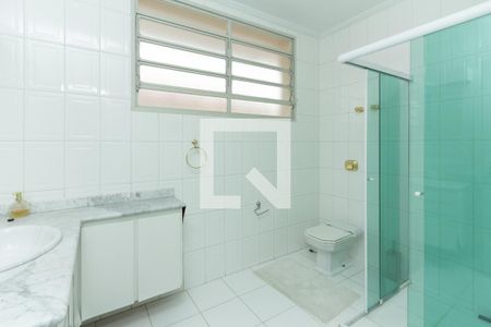 Casa à venda com 260m², 3 quartos e 5 vagas Casa à venda com 260m², 3 quartos e 5 vagasBanheiro