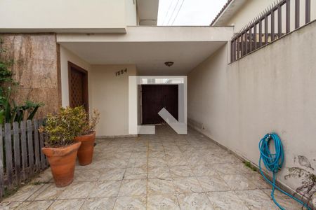 Casa à venda com 260m², 3 quartos e 5 vagas Casa à venda com 260m², 3 quartos e 5 vagasEntrada