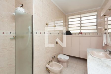 Casa à venda com 260m², 3 quartos e 5 vagas Casa à venda com 260m², 3 quartos e 5 vagasBanheiro da Suíte