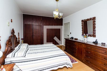 Casa à venda com 260m², 3 quartos e 5 vagas Casa à venda com 260m², 3 quartos e 5 vagasSuíte