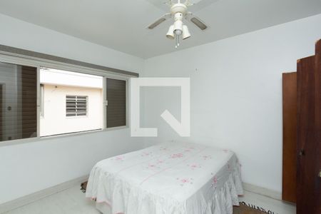 Casa à venda com 260m², 3 quartos e 5 vagas Casa à venda com 260m², 3 quartos e 5 vagasQuarto 2