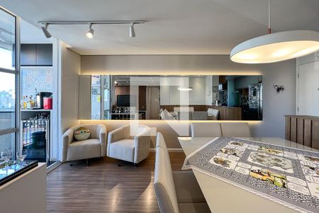 Apartamento à venda com 65m², 2 quartos e 1 vagaSala