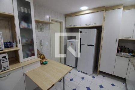 Apartamento à venda com 170m², 3 quartos e 2 vagasCozinha
