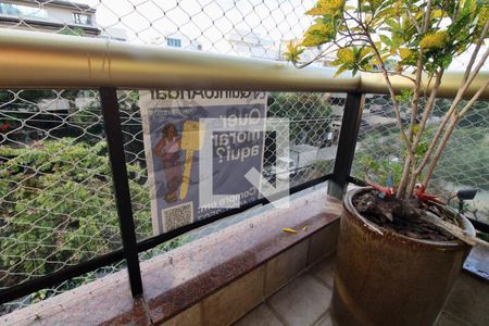 Apartamento à venda com 170m², 3 quartos e 2 vagasplaquinha instalada no imovel