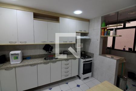 Apartamento à venda com 170m², 3 quartos e 2 vagasCozinha