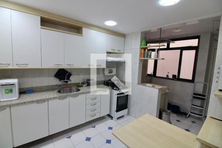Apartamento à venda com 170m², 3 quartos e 2 vagasCozinha
