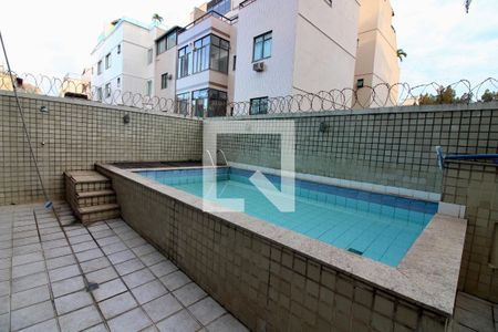 Apartamento à venda com 170m², 3 quartos e 2 vagasÁrea comum - Piscina