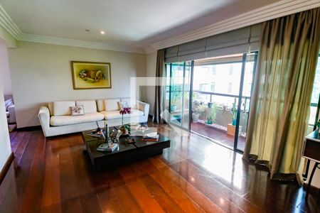 Sala  de apartamento à venda com 3 quartos, 188m² em Vila Sonia, São Paulo
