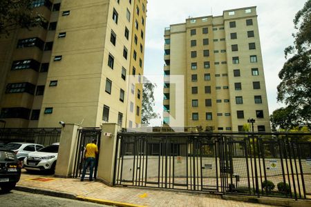 Apartamento à venda com 188m², 3 quartos e 3 vagasFachada e portaria