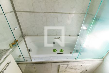 Apartamento à venda com 188m², 3 quartos e 3 vagasBanheiro Suíte 3 - Detalhes