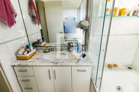 Apartamento à venda com 188m², 3 quartos e 3 vagasBanheiro da Suíte 3