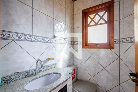 Casa à venda com 100m², 4 quartos e 5 vagas Casa à venda com 100m², 4 quartos e 5 vagasLavabo