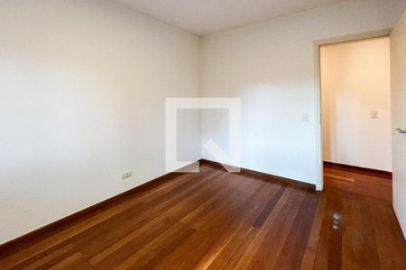 Casa à venda com 250m², 3 quartos e 2 vagas Casa à venda com 250m², 3 quartos e 2 vagasSuite 2