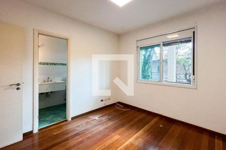 Casa à venda com 250m², 3 quartos e 2 vagas Casa à venda com 250m², 3 quartos e 2 vagasSuite 2