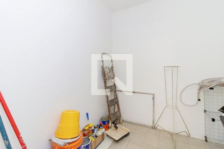 Casa à venda com 150m², 2 quartos e 1 vaga Casa à venda com 150m², 2 quartos e 1 vagaEdícula - Quarto