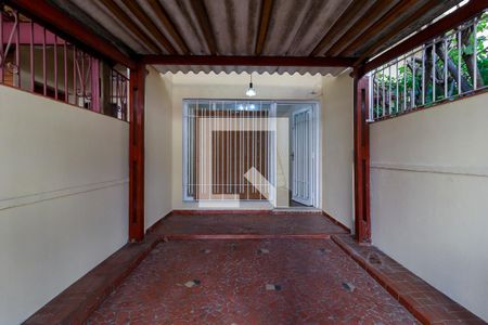 Casa à venda com 150m², 2 quartos e 1 vaga Casa à venda com 150m², 2 quartos e 1 vagaGaragem