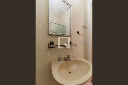 Casa à venda com 150m², 2 quartos e 1 vaga Casa à venda com 150m², 2 quartos e 1 vagaBanheiro