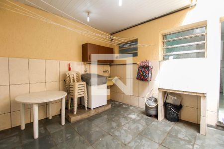 Casa à venda com 196m², 3 quartos e 1 vaga Casa à venda com 196m², 3 quartos e 1 vagaChurrasqueira/Quintal