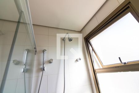 Apartamento à venda com 147m², 3 quartos e 3 vagasSuíte 1, banheiro 