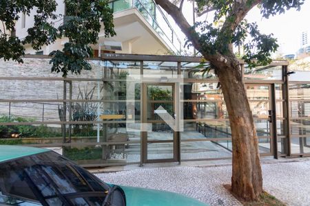 Apartamento à venda com 147m², 3 quartos e 3 vagasFachada