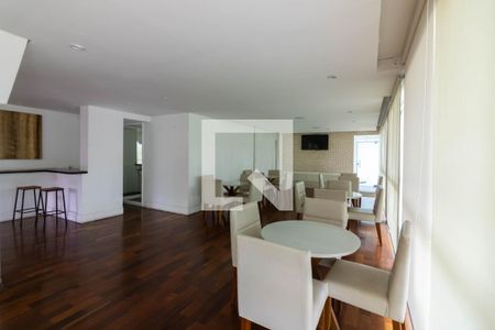 Apartamento à venda com 147m², 3 quartos e 3 vagasSalão de Festas