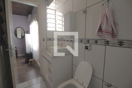 Casa à venda com 300m², 3 quartos e 4 vagasBanheiro da Suíte