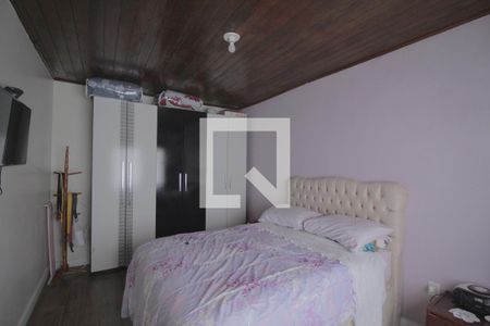 Suíte de casa à venda com 3 quartos, 300m² em Passo das Pedras, Porto Alegre
