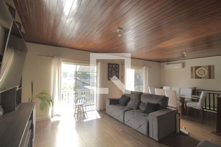 Sala de casa à venda com 3 quartos, 300m² em Passo das Pedras, Porto Alegre