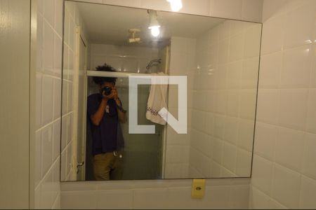Apartamento para alugar com 106m², 3 quartos e 1 vaga Apartamento para alugar com 106m², 3 quartos e 1 vagaBanheiro da Suíte 1