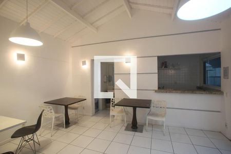 Apartamento para alugar com 106m², 3 quartos e 1 vaga Apartamento para alugar com 106m², 3 quartos e 1 vagaÁrea comum - Salão de festas